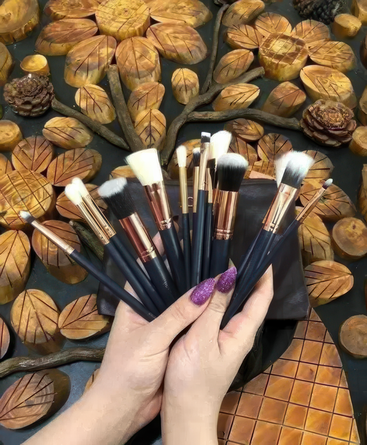 Makeup Brushes Set - Pack Of 15